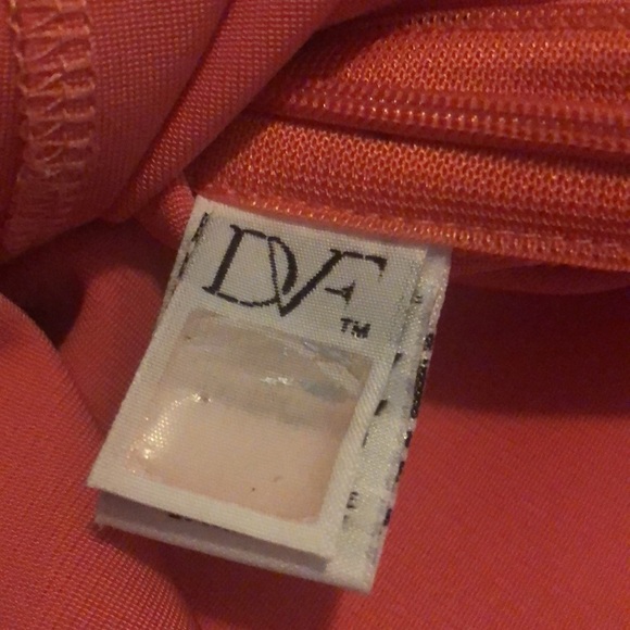 Diane von Furstenburg coral dress 0 - Picture 9 of 9